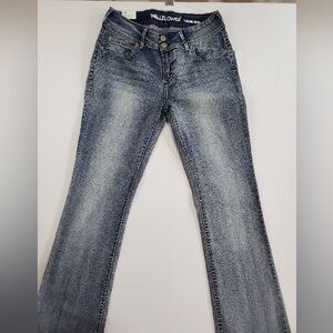 Wallflower Luscious Curvy Bootcut Jeans 9/29 Camille NWT